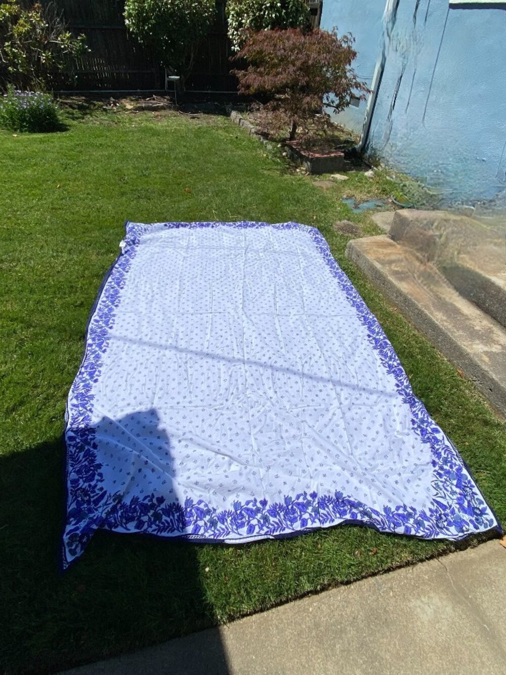 Williams Sonoma Tablecloth France Provence Blue White Morning Glories Flower